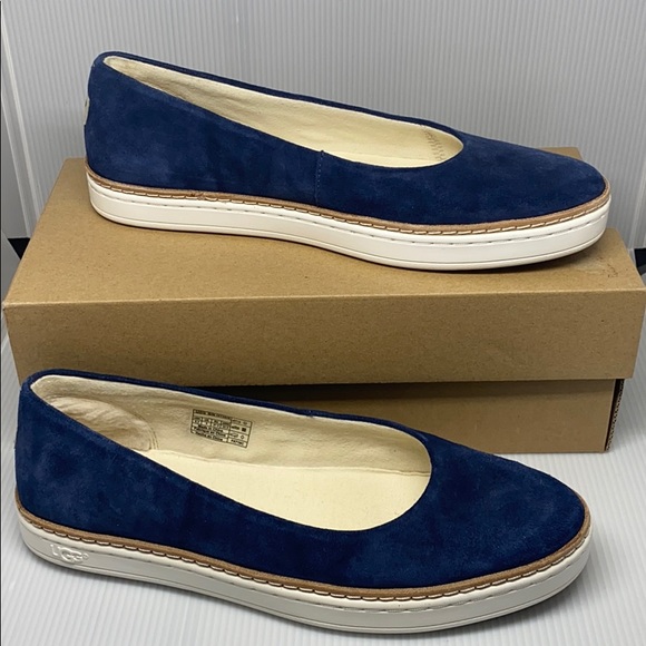 UGG KAMMI - Picture 2 of 5